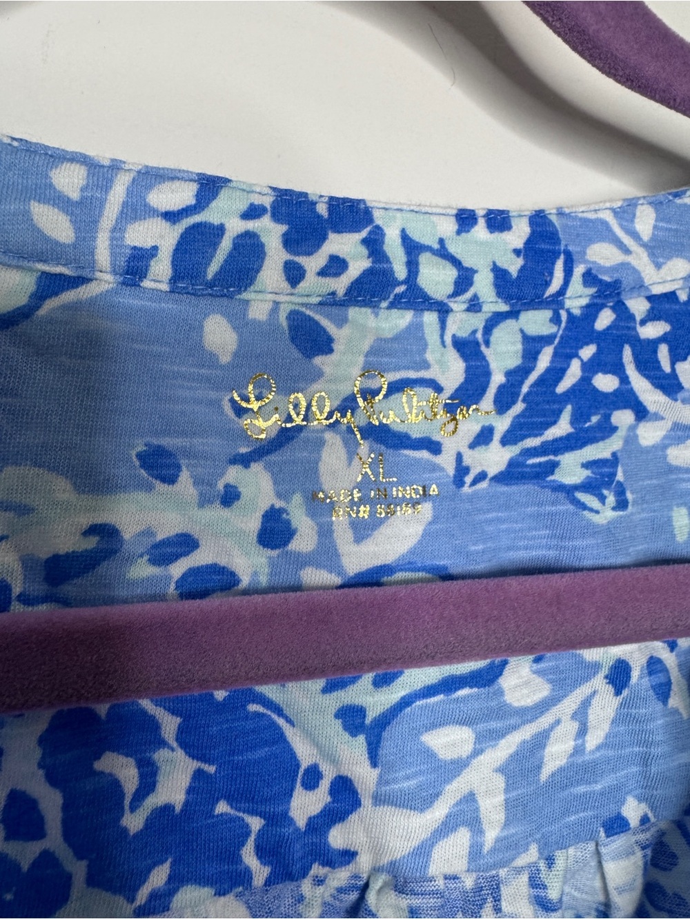 Lilly Pulitzer Blue & White Floral Sleeveless V-Neck Tank - Picture 5 of 7
